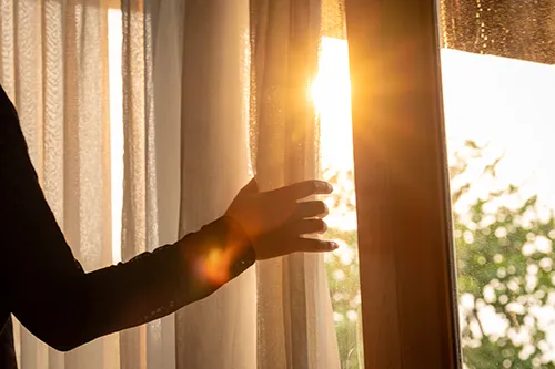 Using curtains to reflect heat | Jordans Flooring
